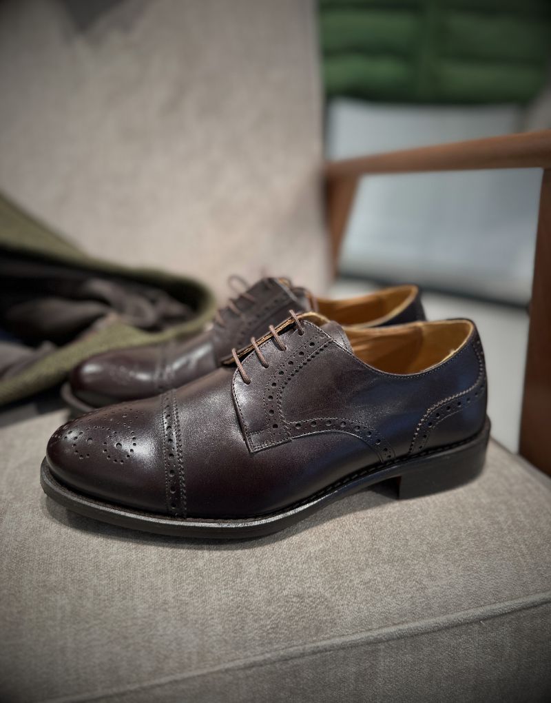 Zapato derby brogue marrón