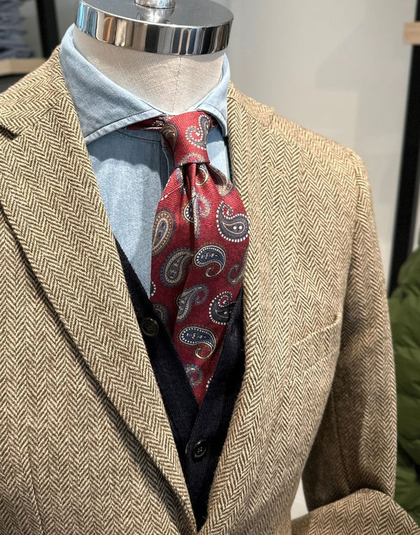 Corbata burdeos con cachemir azul y camel