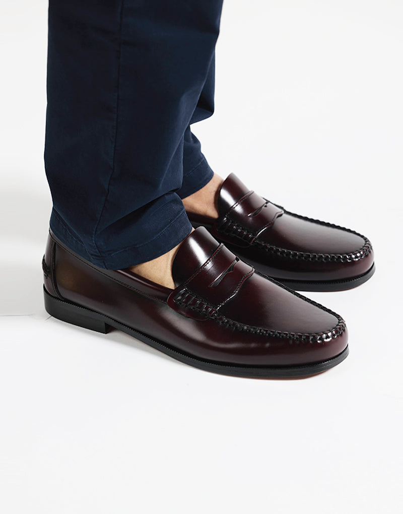 Zapato Castellano Antifaz en Piel Boxcalf Burdeos