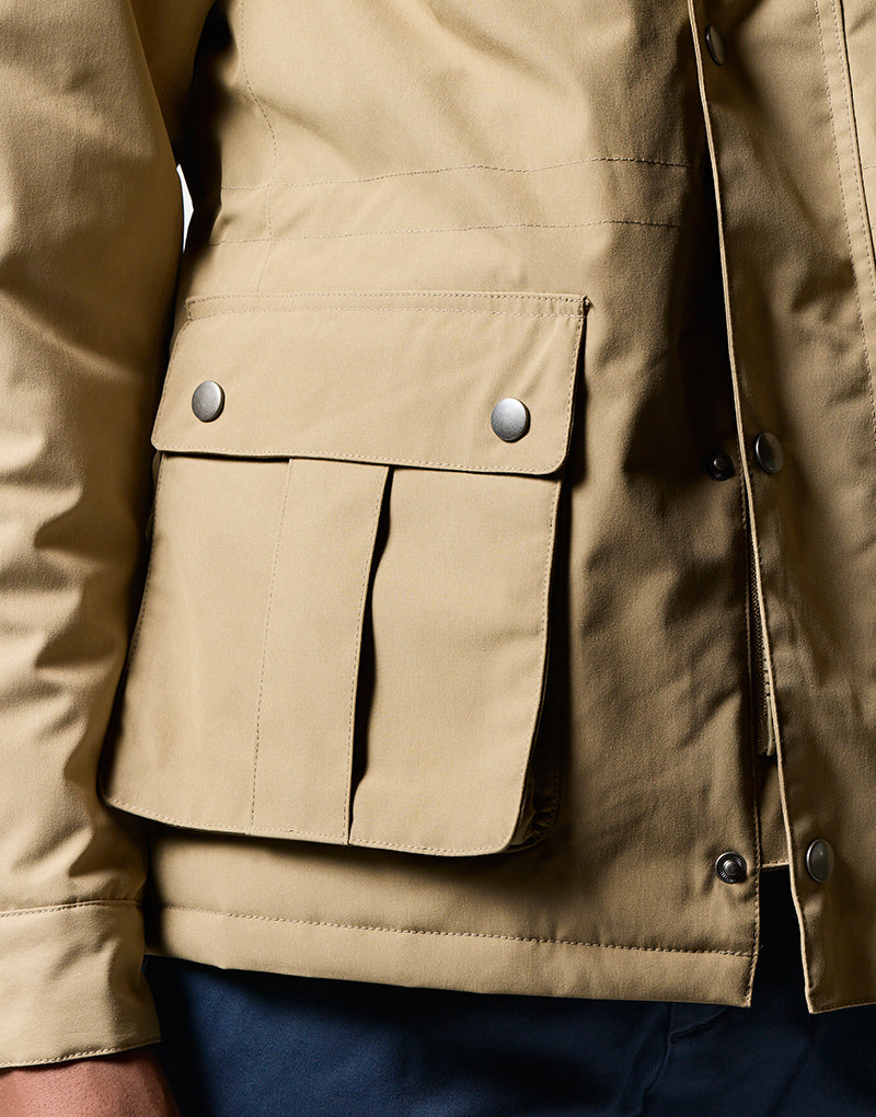 Parka beige cuatro bolsillos