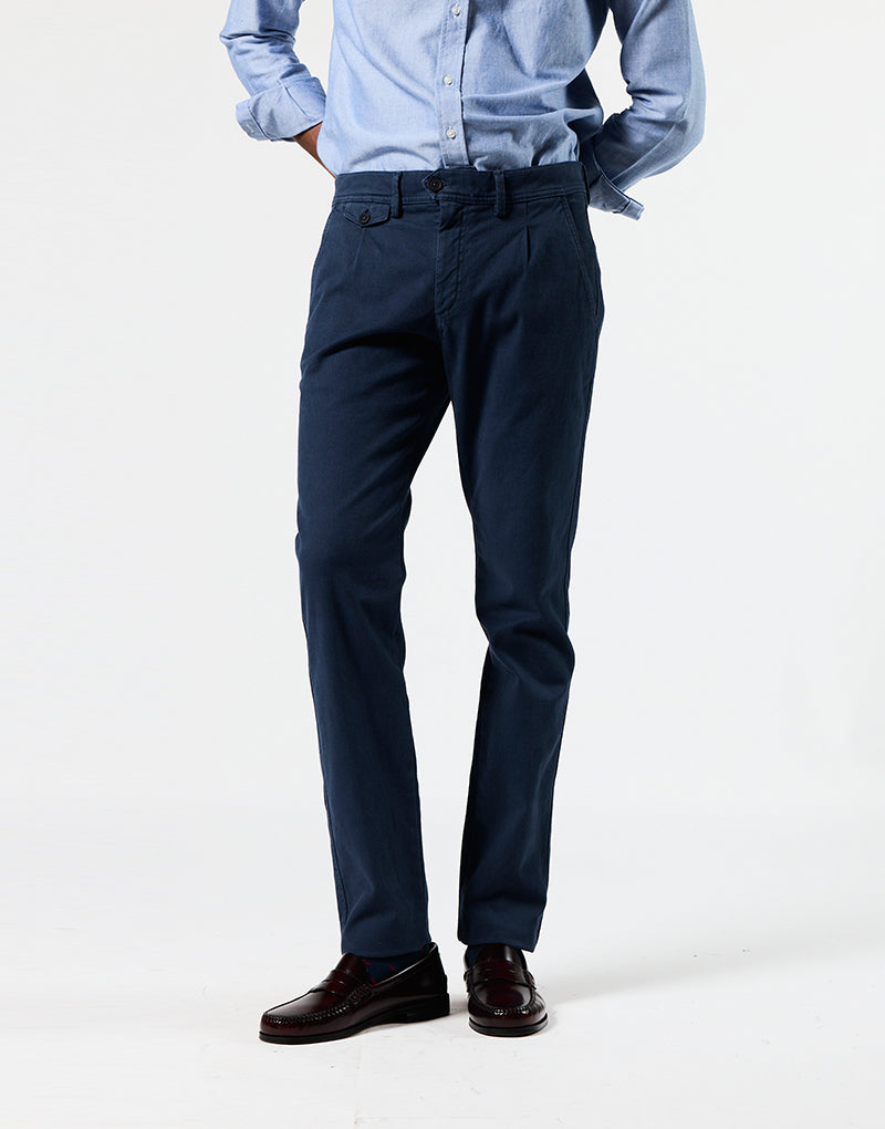Pantalón sport estructura una pinza azul marino