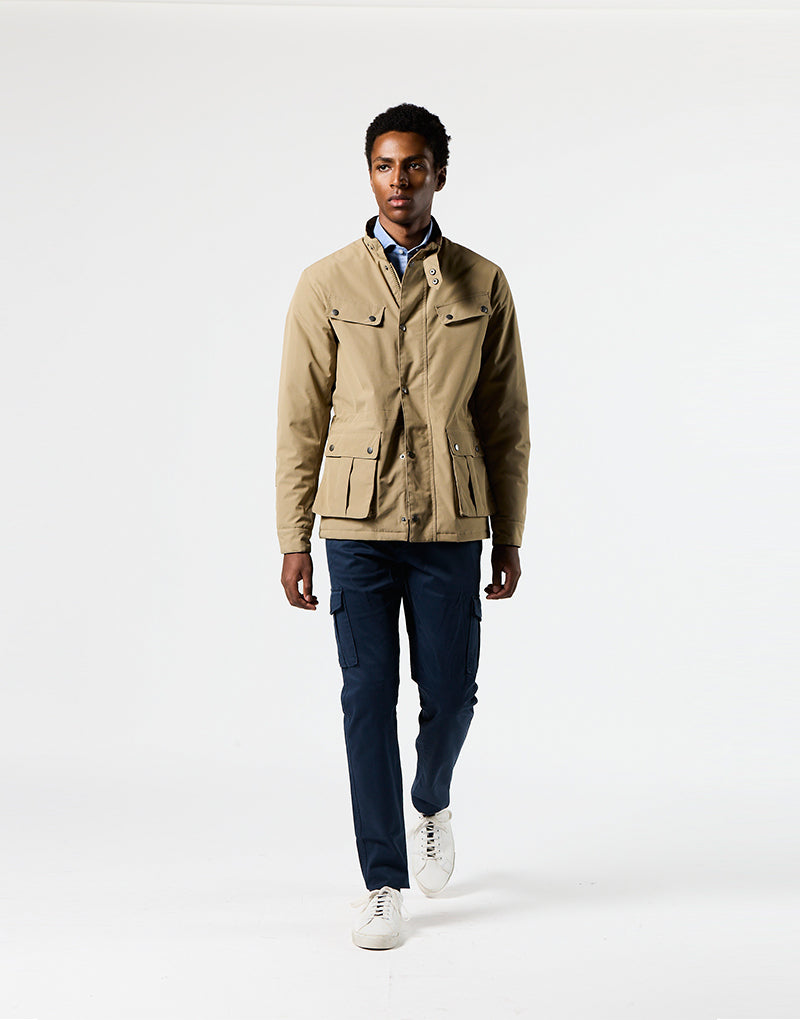 Parka beige cuatro bolsillos