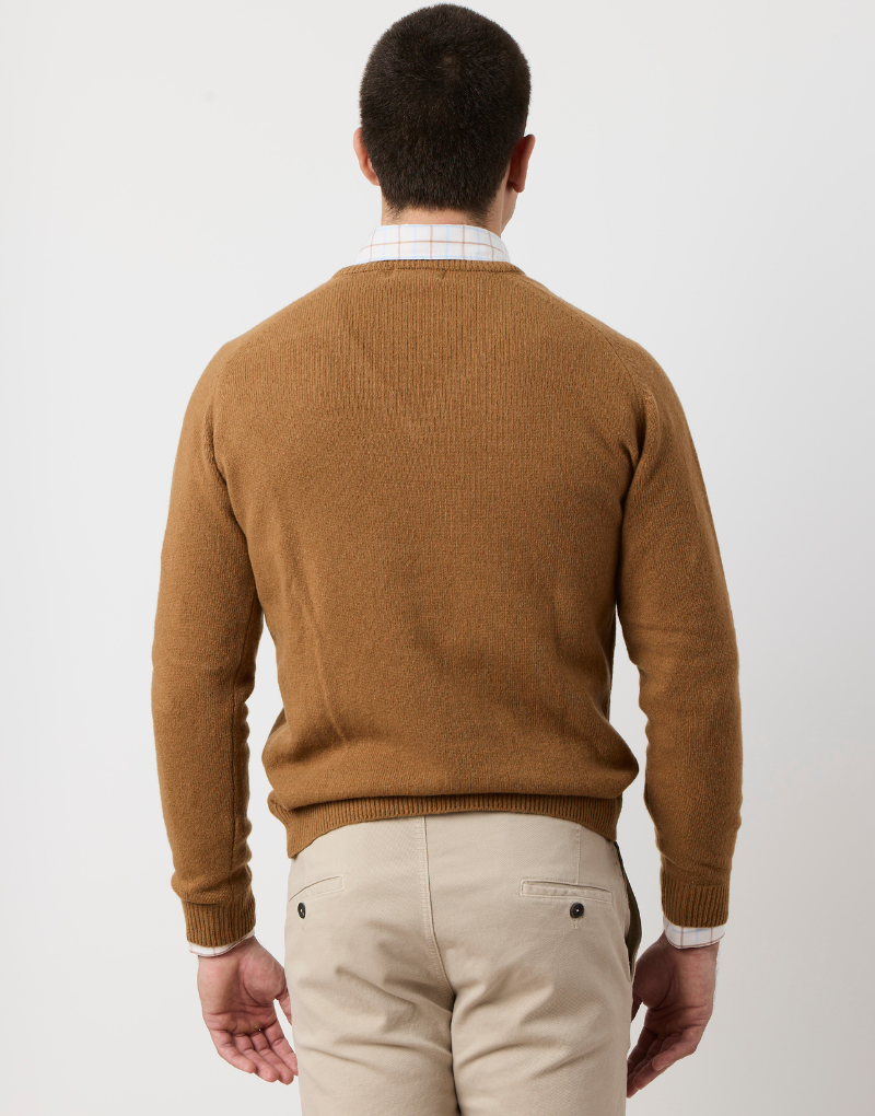 Jersey cuello pico lambswool camel