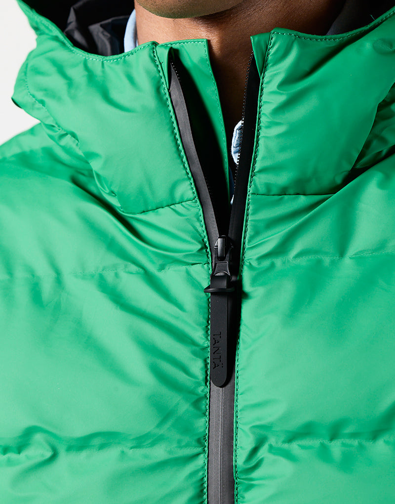 Pluma Hrom first tee