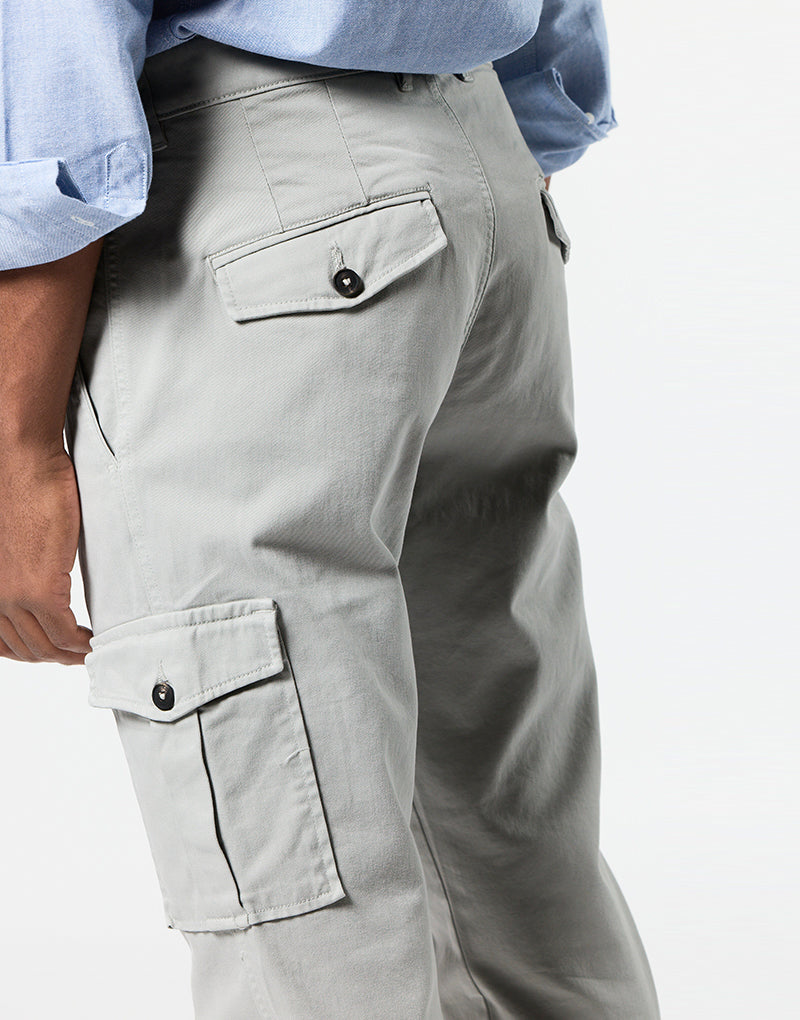 Pantalón new cargo gris