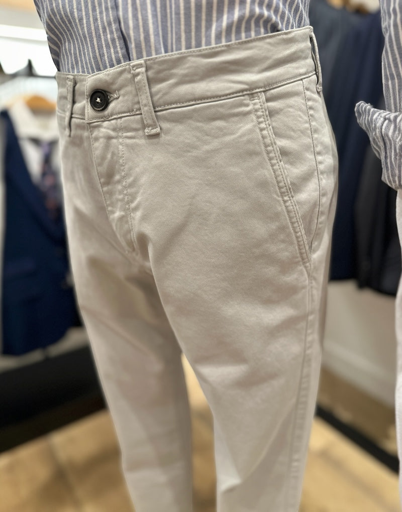 Pantalón sport Quintana gris