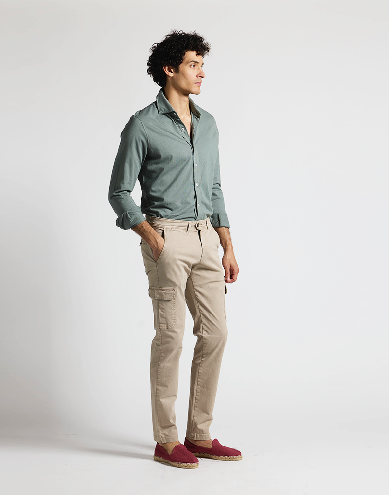 Pantalón cargo basic beige