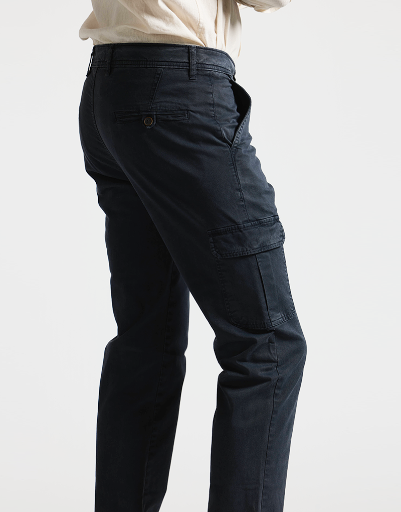 Pantalón cargo basic azul marino