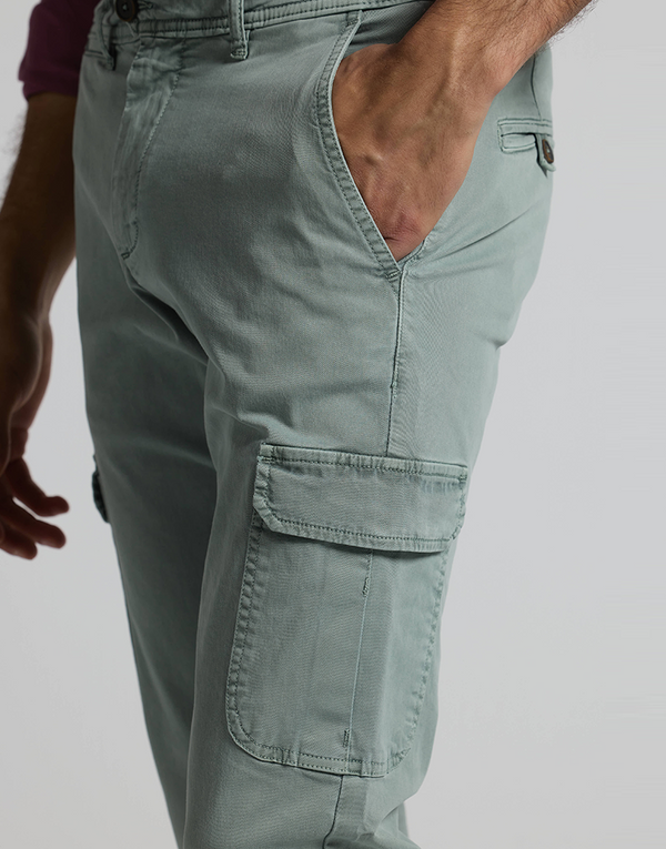 Pantalón cargo basic khaki