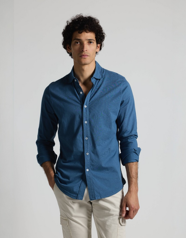 Camisa de punto azul marino