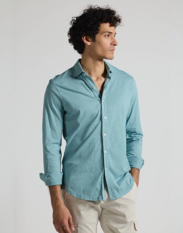 Camisa de punto azul petroleo