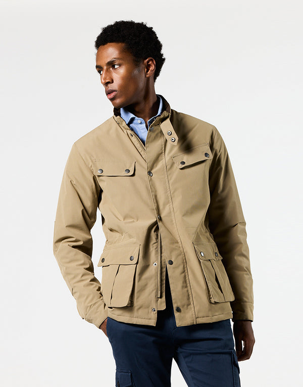 Parka beige cuatro bolsillos