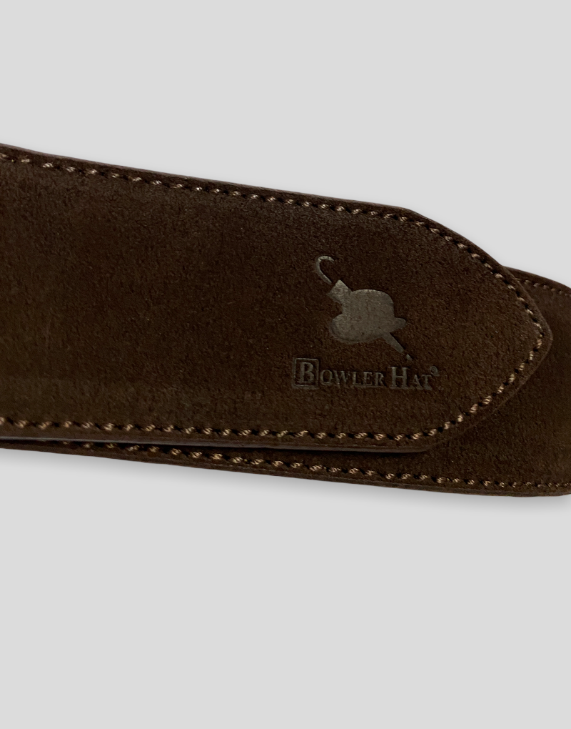 Cinturón serraje marrón hebilla pasada