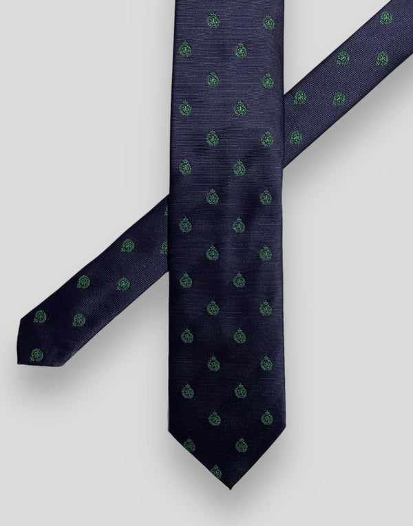 Corbata seda jacquard azul marino escudo verde