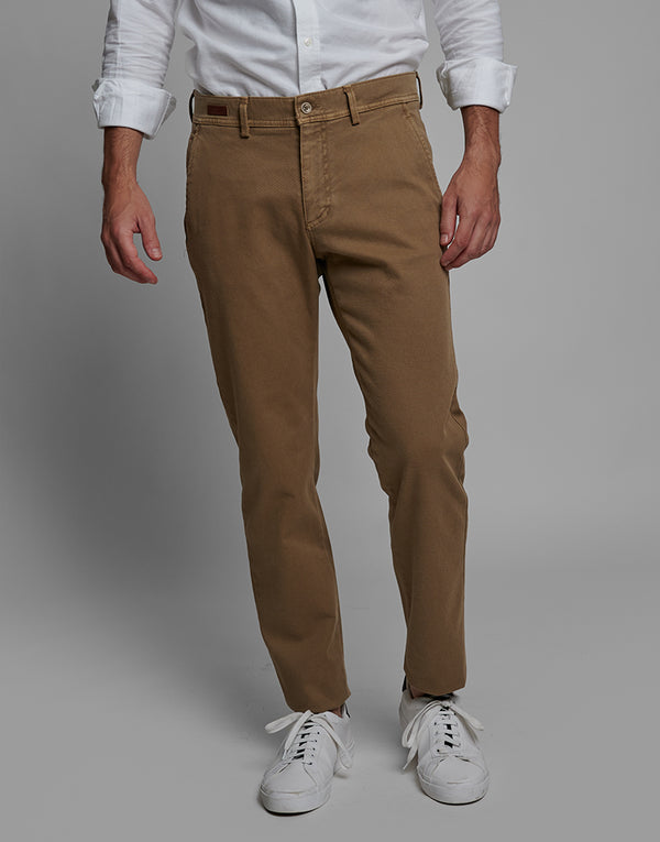 Pantalón sport estructura beige